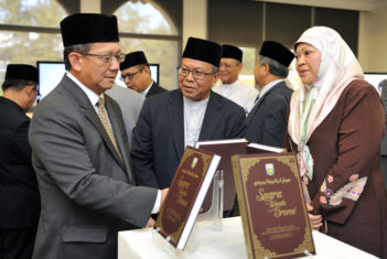The 26 anniversary of the Academy of Brunei Studies and the launching of Suara Wanita Brunei